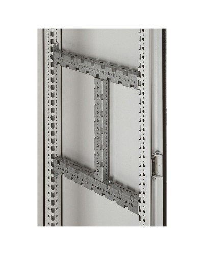 Траверс многофункциональный Legrand 048033 в Серпухове Аксессуары для стоек и шкафов Pintop.ru